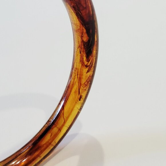 Two Vintage Bangle Bracelets Faux Tortoise Shell Translucent Lucite - Picture 13 of 16